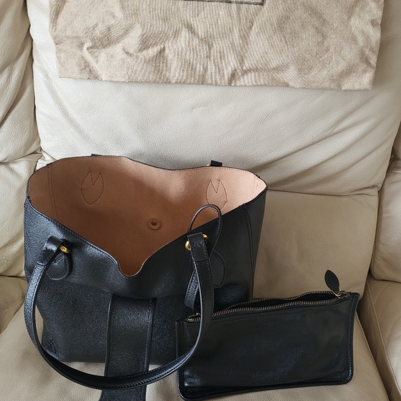 Authentic, Gucci Small Tote with Double G - Picture 4 of 6